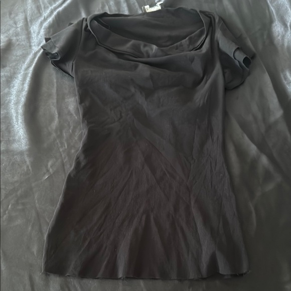 Fitted Black Cap Sleeve mesh top with Ruffled Details - Picture 8 of 8